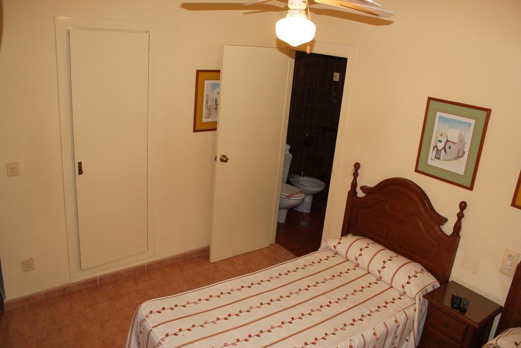 Hostal Andalucia Альмуньекар Номер фото