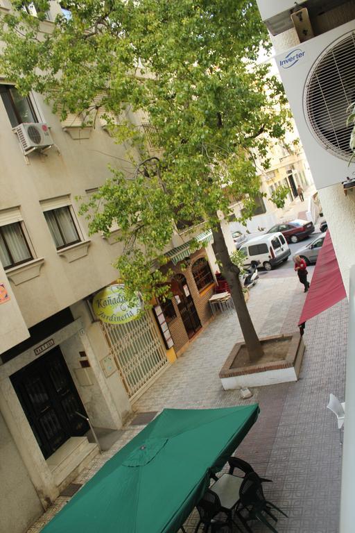 Hostal Andalucia Альмуньекар Экстерьер фото